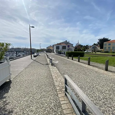 Port Olona, Port, & La Chaume A Pied *